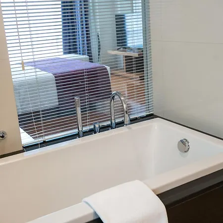The Park Nine Hotel Srinakarin Bangkok Room photo