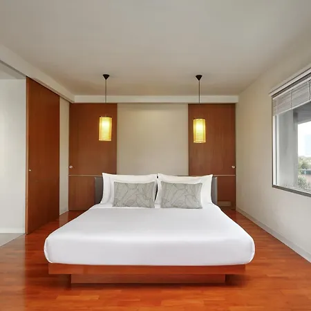 The Park Nine Hotel Srinakarin Bangkok Room photo
